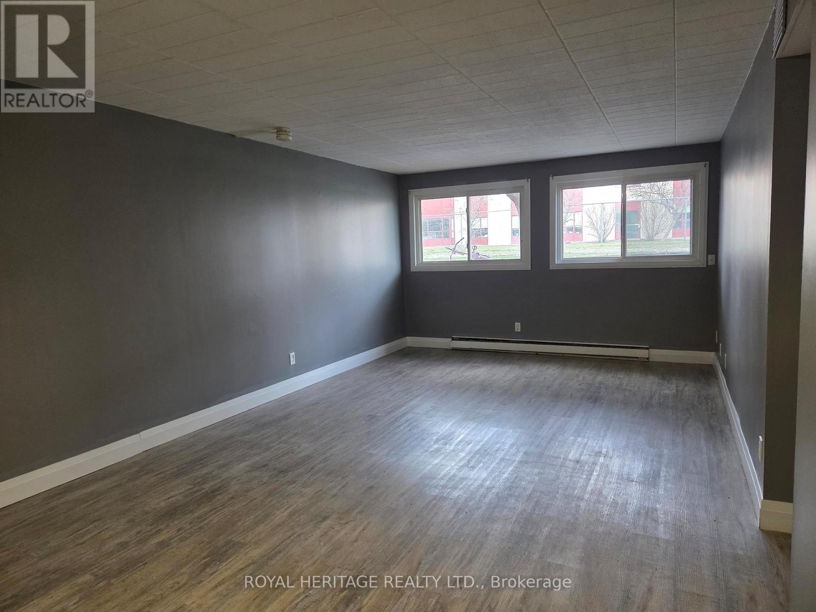 104 - 8800 Willoughby Drive, Niagara Falls, Ontario  L2G 6X8 - Photo 2 - X12706566