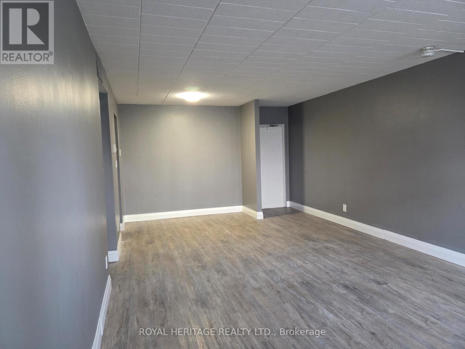 104 - 8800 Willoughby Drive, Niagara Falls, Ontario  L2G 6X8 - Photo 3 - X12706566