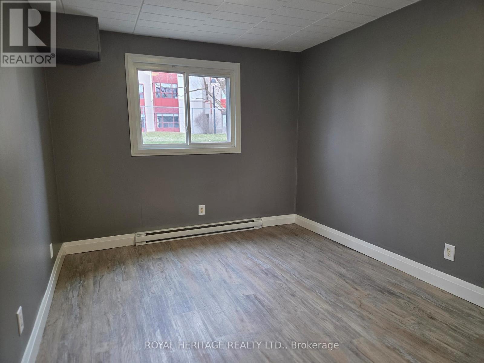 104 - 8800 Willoughby Drive, Niagara Falls, Ontario  L2G 6X8 - Photo 5 - X12706566