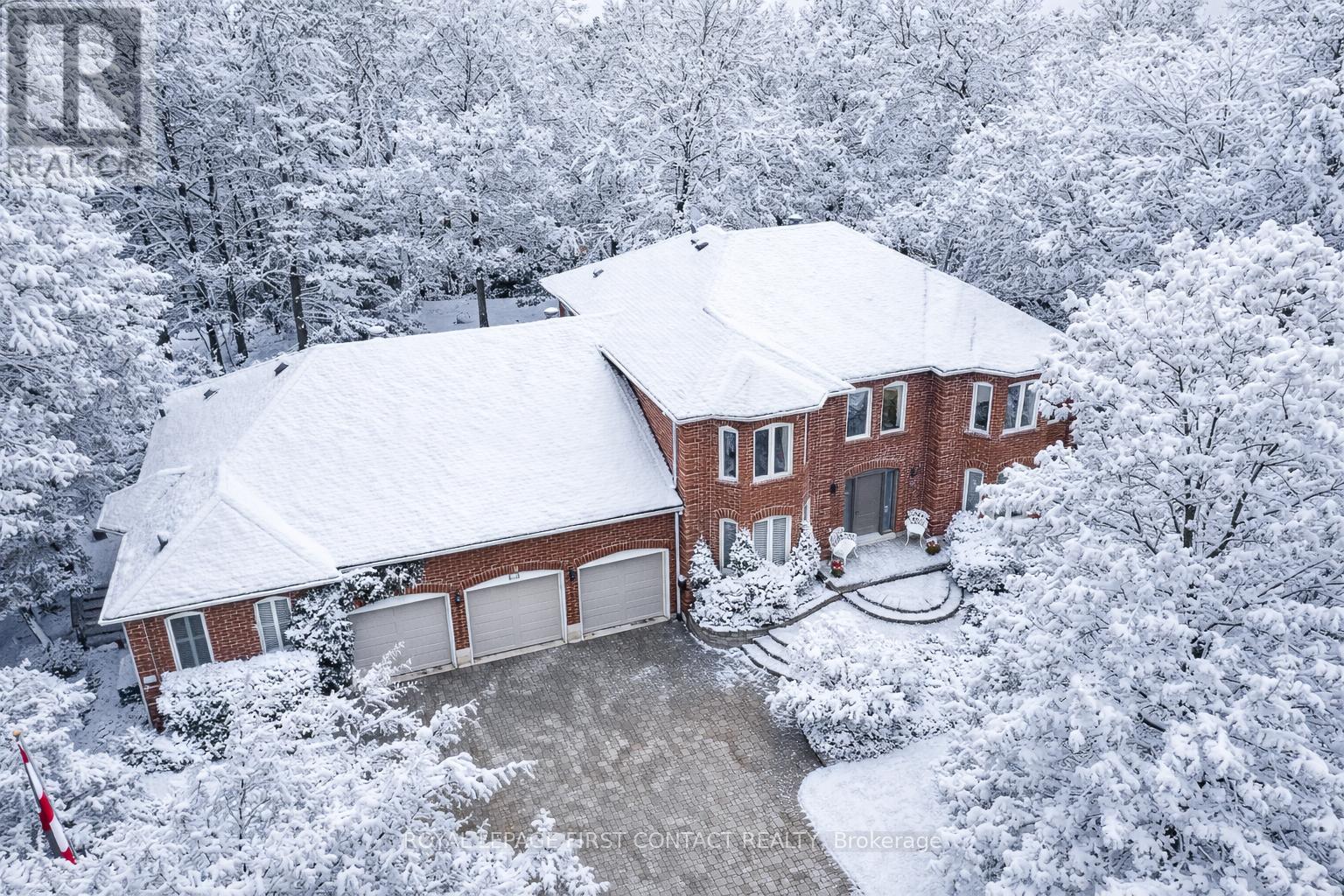 68 Alana Drive, Springwater, Ontario  L4N 7K8 - Photo 2 - S12676444