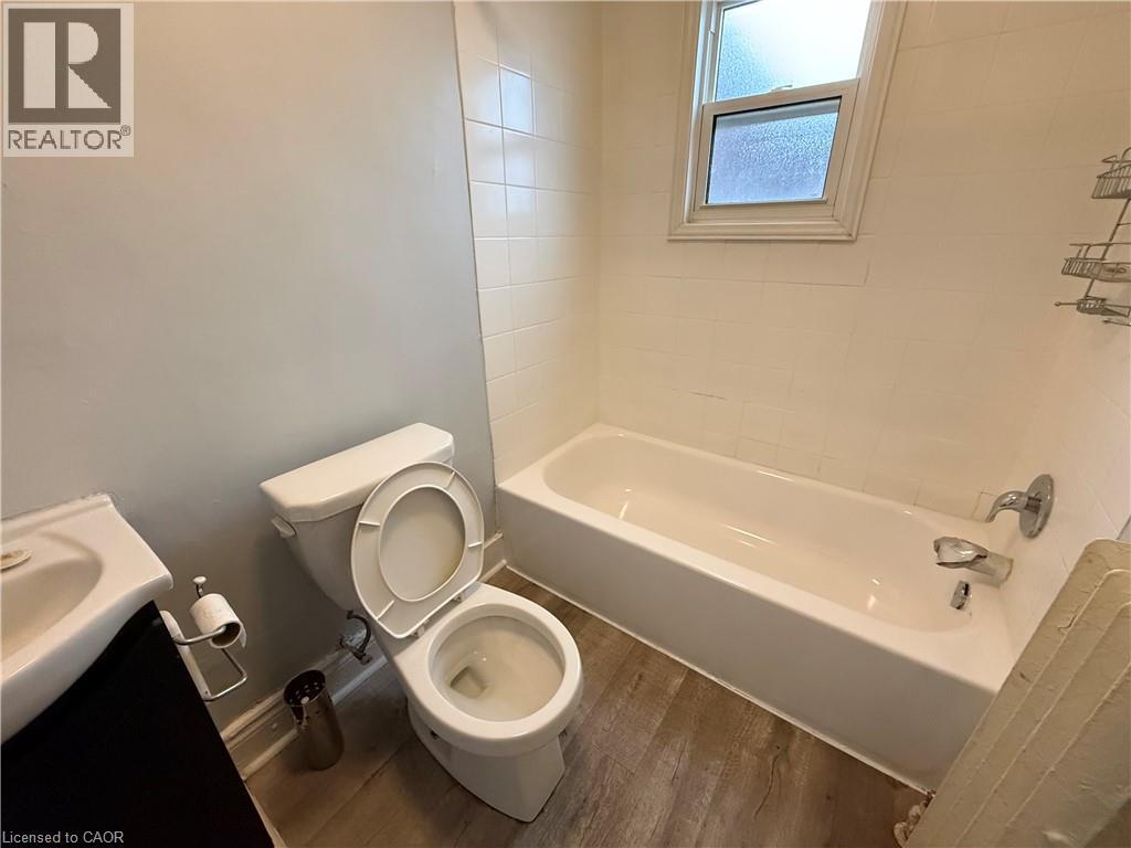 128 Carrick Avenue, Hamilton, Ontario  L8M 1L7 - Photo 7 - 40798829