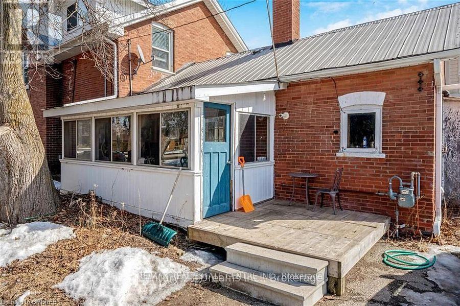 42 B Peru Road, Milton, Ontario  L9T 2V7 - Photo 2 - W12639300