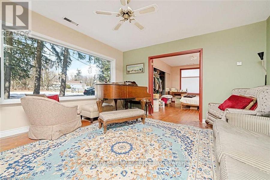 42 B Peru Road, Milton, Ontario  L9T 2V7 - Photo 13 - W12639300