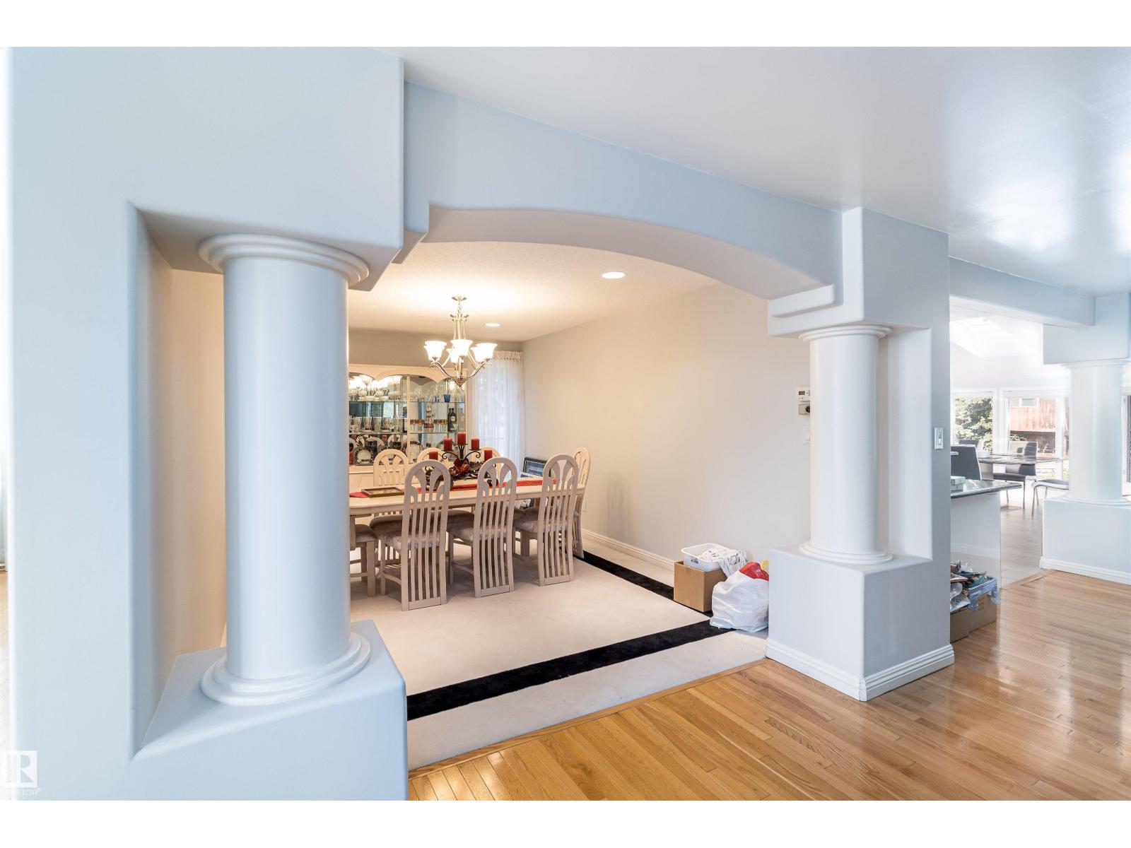 10812 5 Av Sw, Edmonton, Alberta  T6W 1A2 - Photo 11 - E4470163