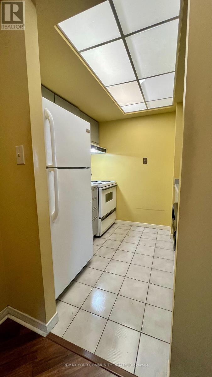 210 - 5 Concorde Place, Toronto, Ontario  M3C 3M8 - Photo 6 - C12706600