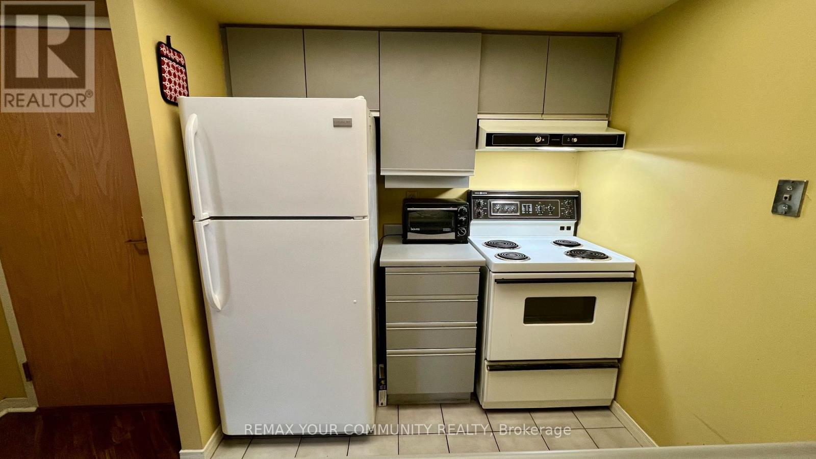 210 - 5 Concorde Place, Toronto, Ontario  M3C 3M8 - Photo 8 - C12706600