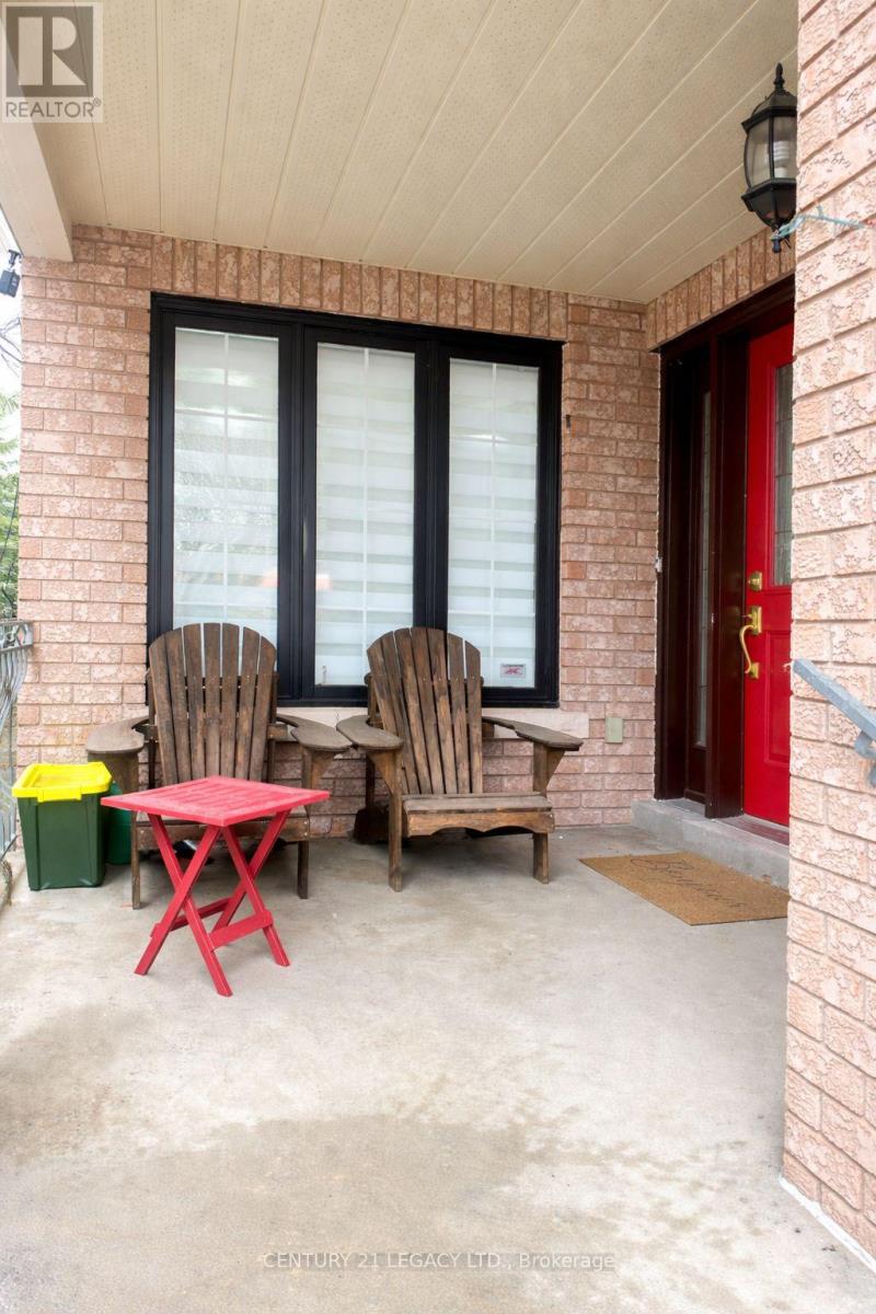 44 Gower Street, Toronto, Ontario  M4B 1E6 - Photo 2 - E12706594