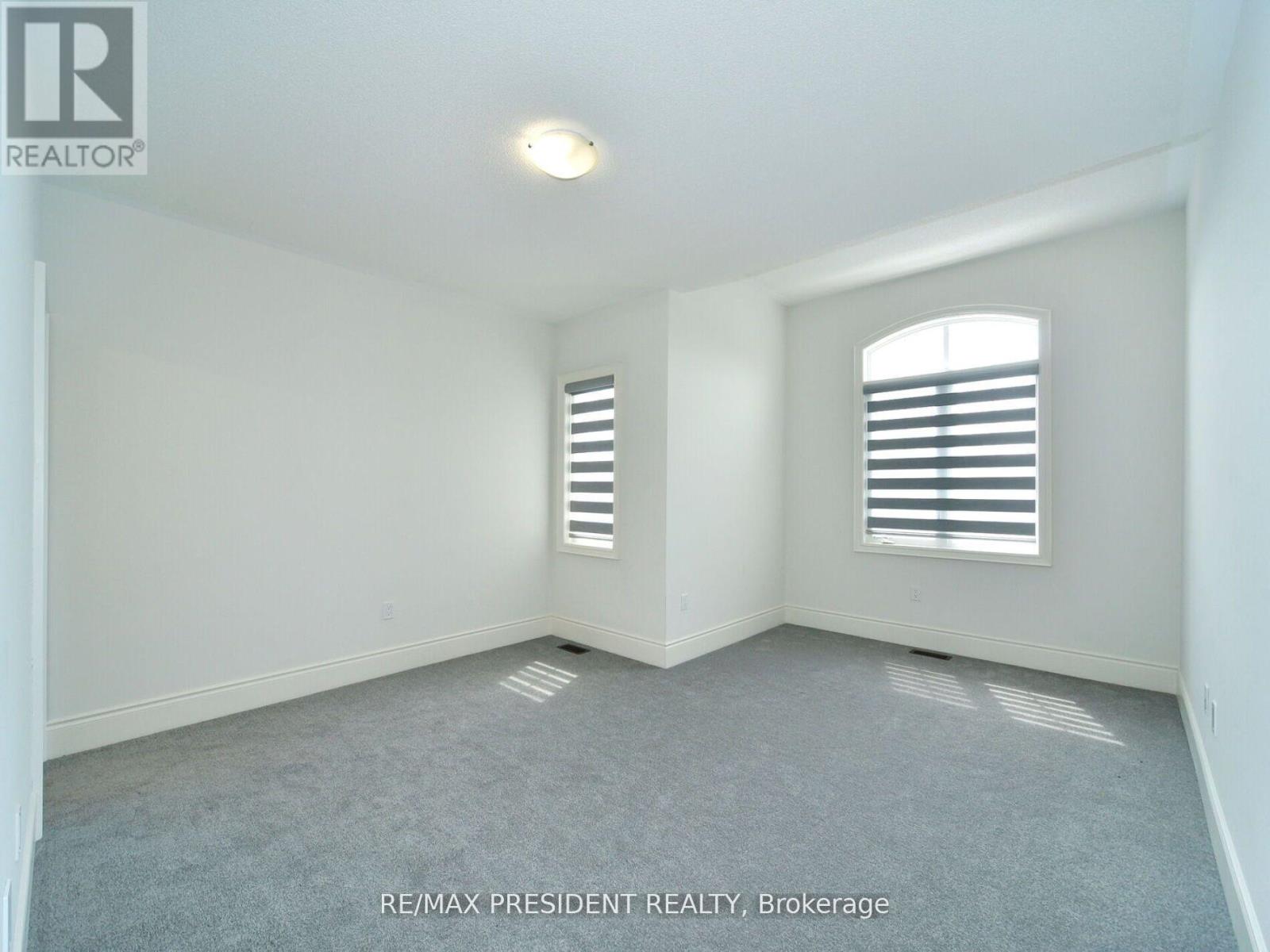 210 Mckean Drive, Whitchurch-Stouffville, Ontario  L4A 5C2 - Photo 35 - N12706582