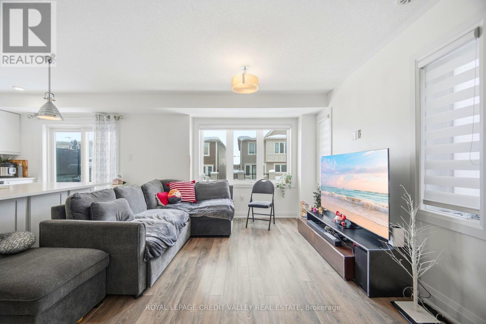 565 Goldenrod Lane, Kitchener, Ontario  N2R 0L7 - Photo 13 - X12706592