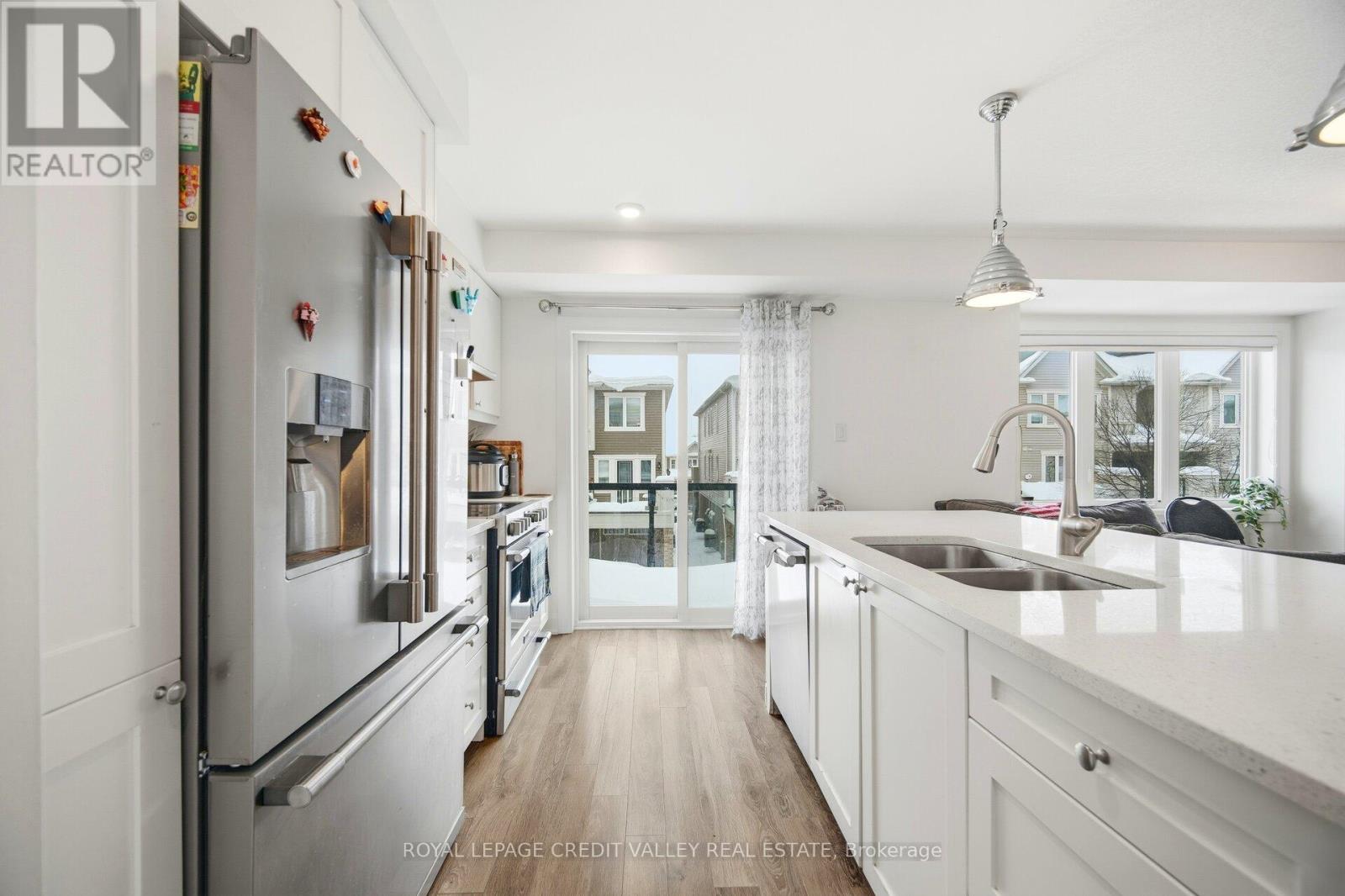 565 Goldenrod Lane, Kitchener, Ontario  N2R 0L7 - Photo 15 - X12706592