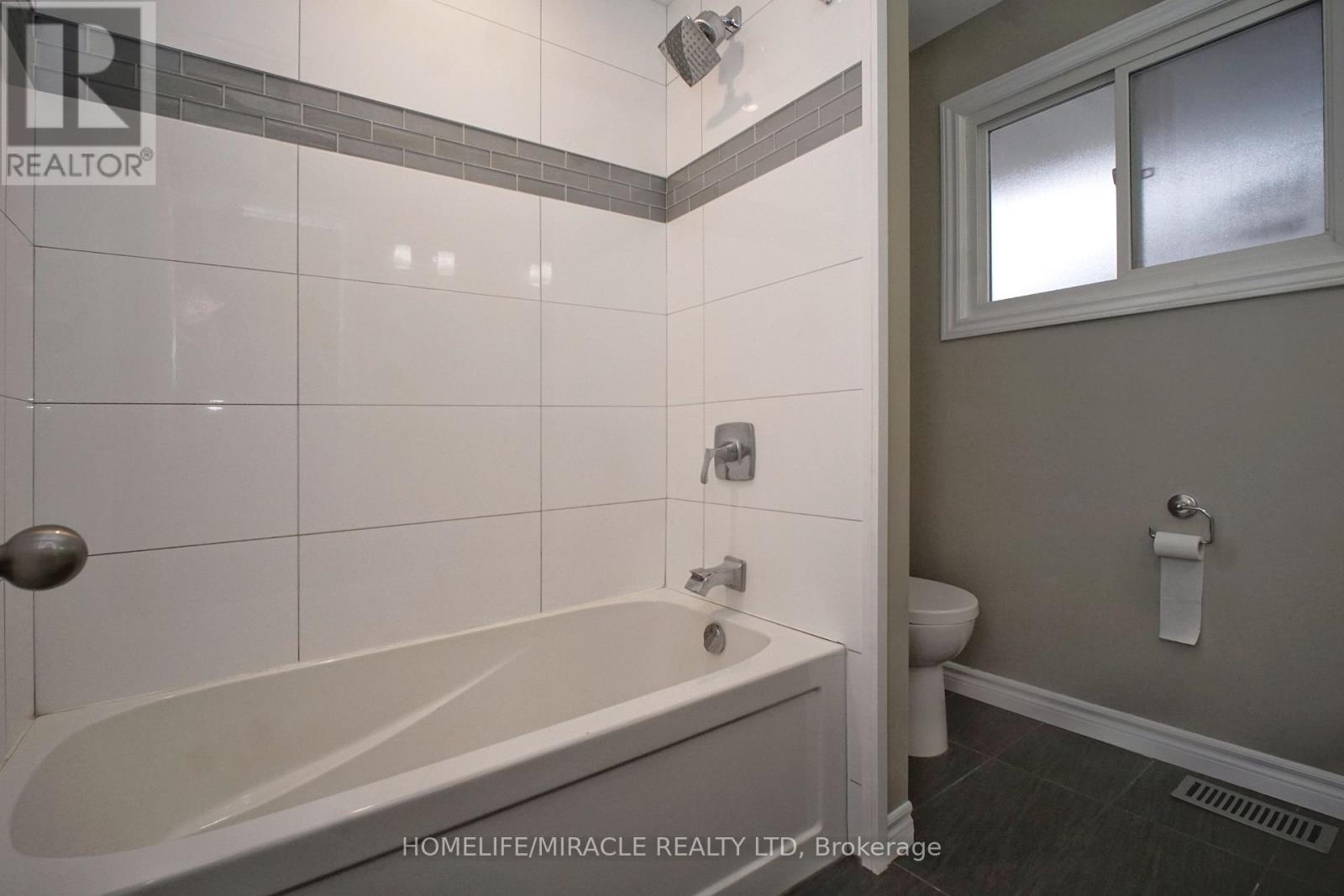 61 Bosworth Crescent, Kitchener, Ontario  N2E 1Y9 - Photo 24 - X12701870