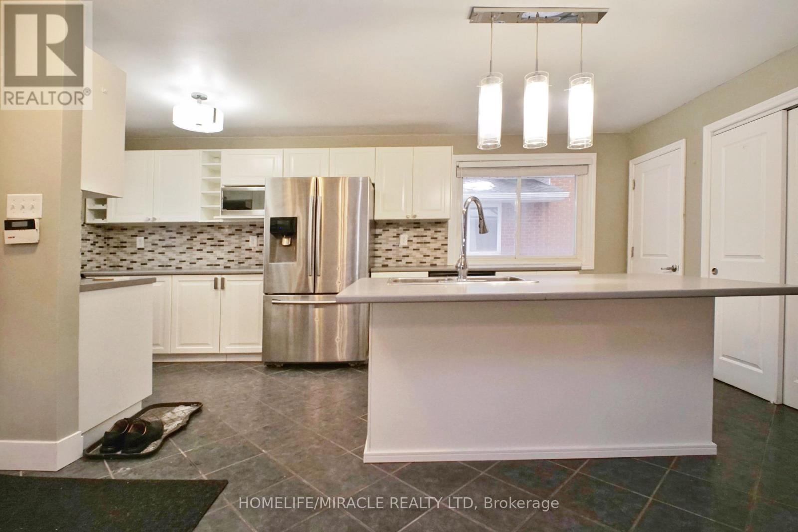 61 Bosworth Crescent, Kitchener, Ontario  N2E 1Y9 - Photo 35 - X12701870