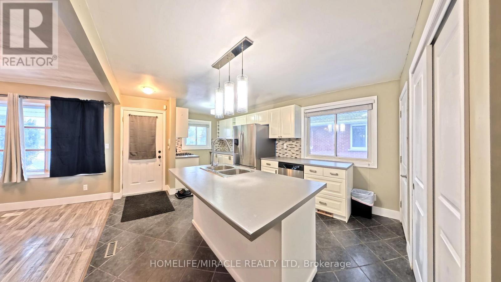 61 Bosworth Crescent, Kitchener, Ontario  N2E 1Y9 - Photo 15 - X12701870