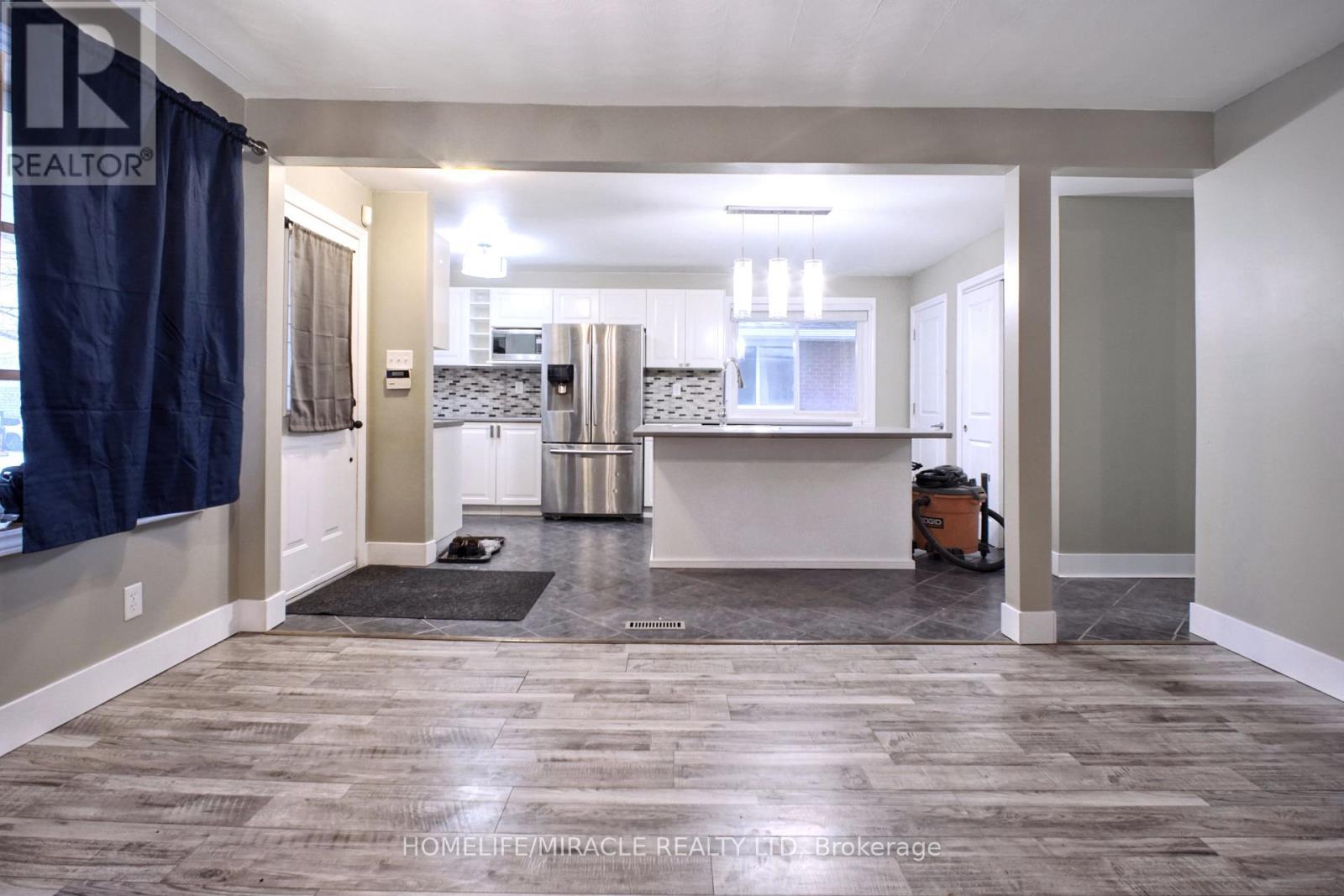 61 Bosworth Crescent, Kitchener, Ontario  N2E 1Y9 - Photo 8 - X12701870