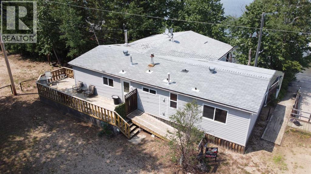 44 Clear Lake, Rural Wainwright No. 61, Alberta  T9W 1K0 - Photo 3 - A2188010