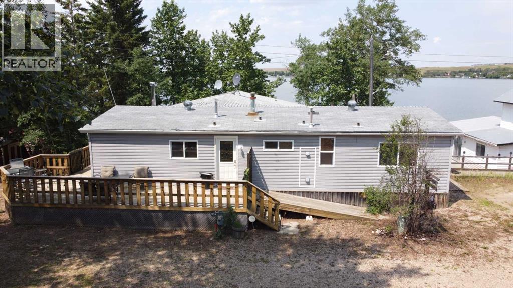 44 Clear Lake, Rural Wainwright No. 61, Alberta  T9W 1K0 - Photo 4 - A2188010