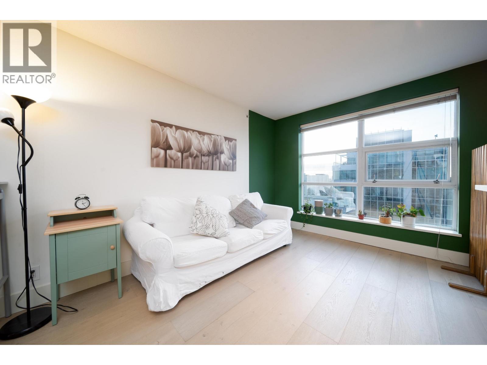 Listing Picture 11 of 32 : 1709 6068 NO. 3 ROAD, Richmond / 烈治文 - 魯藝地產 Yvonne Lu Group - MLS Medallion Club Member