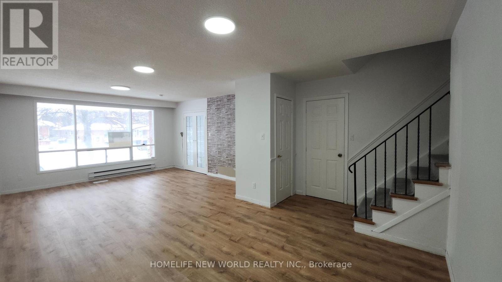 44 Mentor Boulevard, Toronto, Ontario  M2H 2N1 - Photo 2 - C12706644