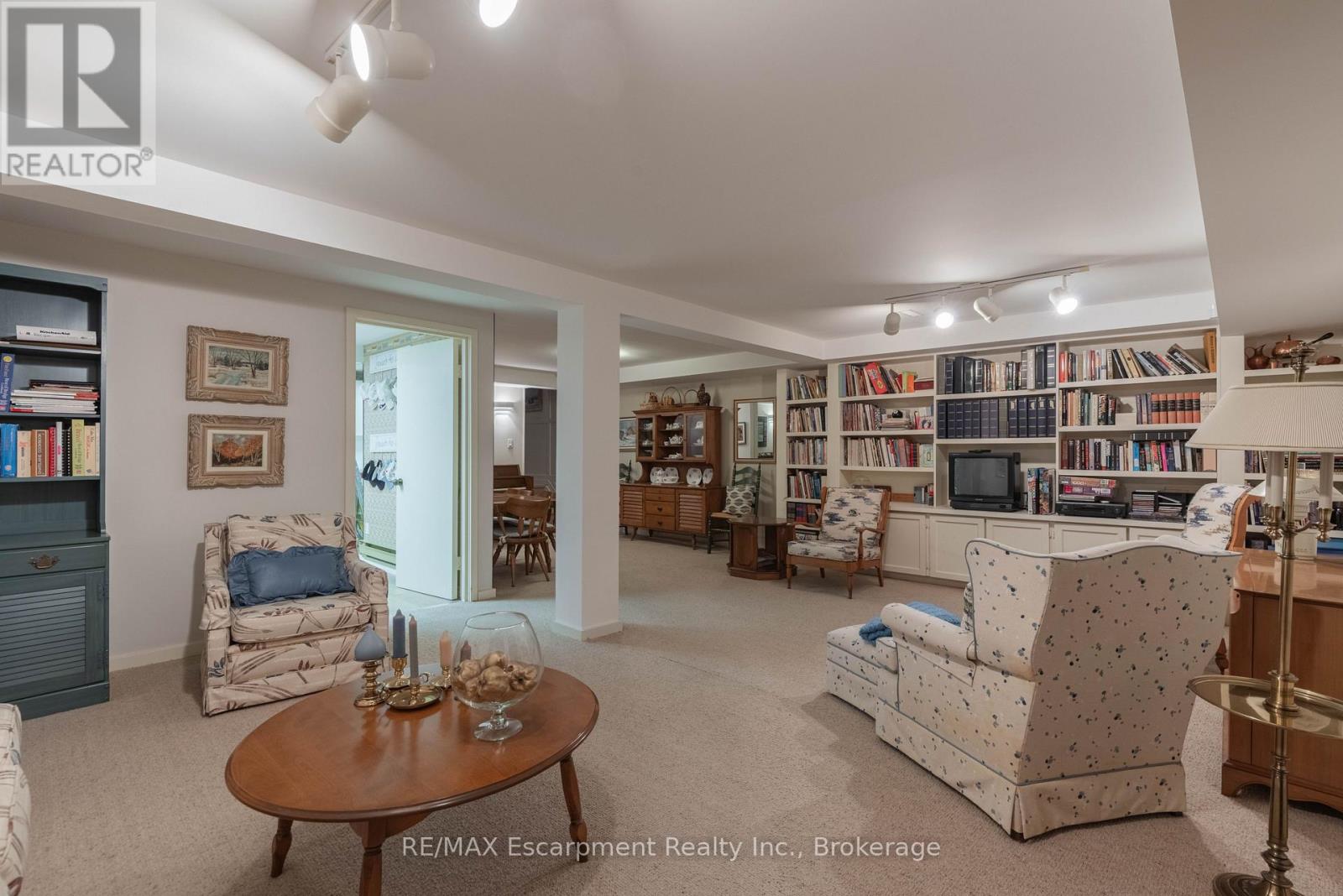 1168 Carey Road, Oakville, Ontario  L6J 2E4 - Photo 27 - W12496274