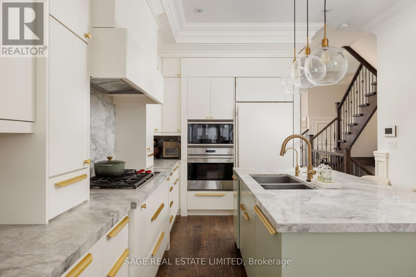 228 Deloraine Avenue, Toronto, Ontario  M5M 2B3 - Photo 12 - C12705016