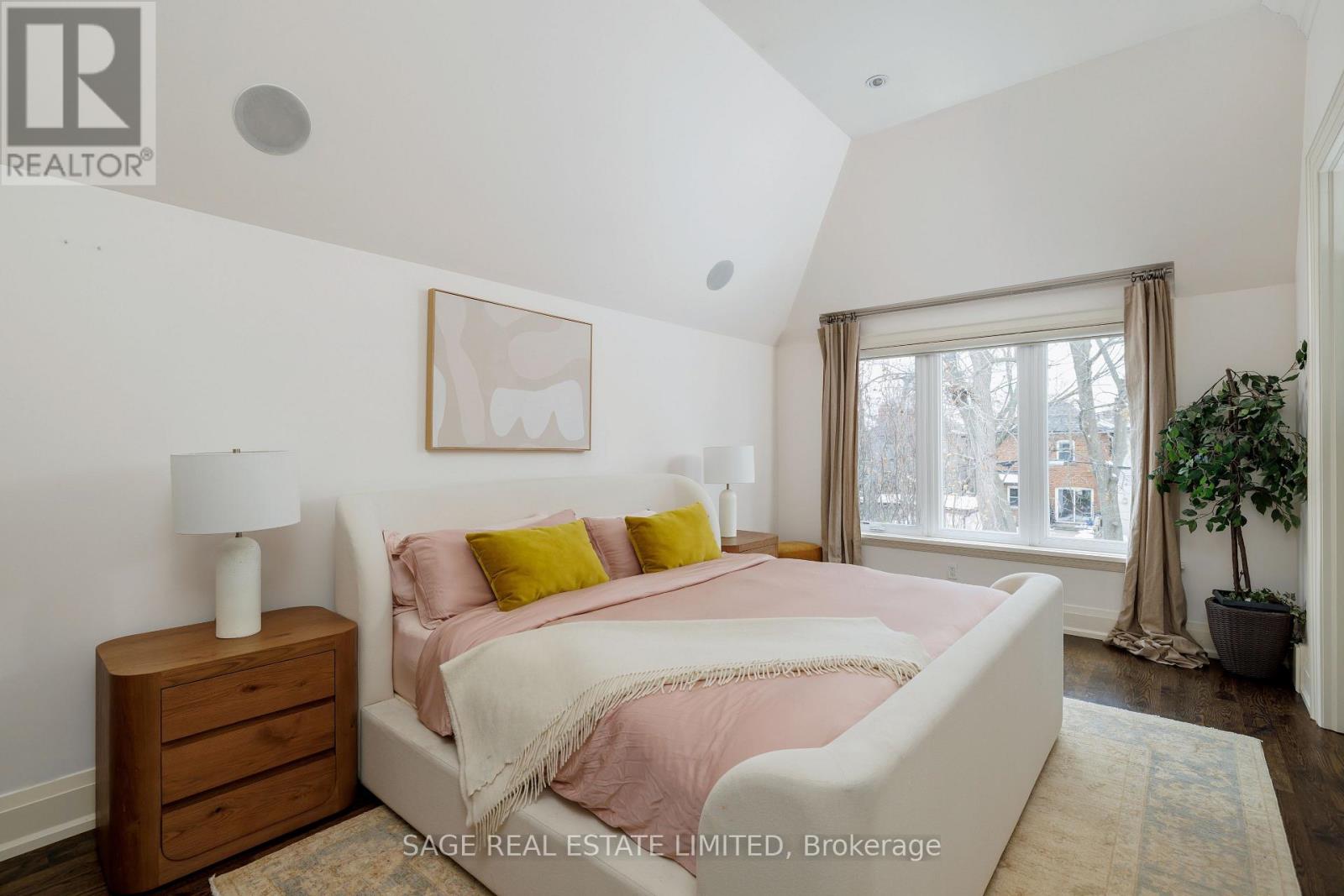 228 Deloraine Avenue, Toronto, Ontario  M5M 2B3 - Photo 19 - C12705016