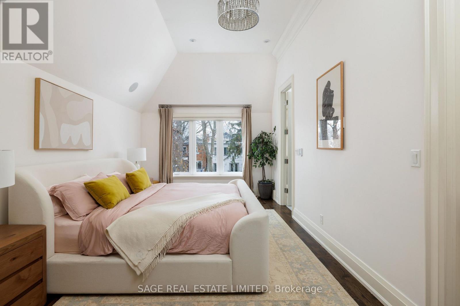 228 Deloraine Avenue, Toronto, Ontario  M5M 2B3 - Photo 18 - C12705016