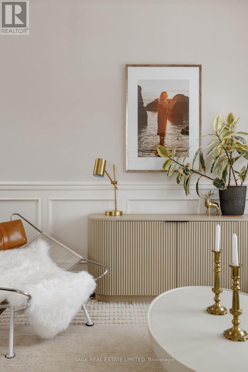 228 Deloraine Avenue, Toronto, Ontario  M5M 2B3 - Photo 4 - C12705016