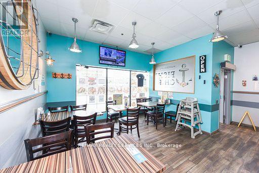 180 Sandalwood Parkway E, Brampton (Heart Lake West), Ontario  L6Z 4N2 - Photo 4 - W12706406