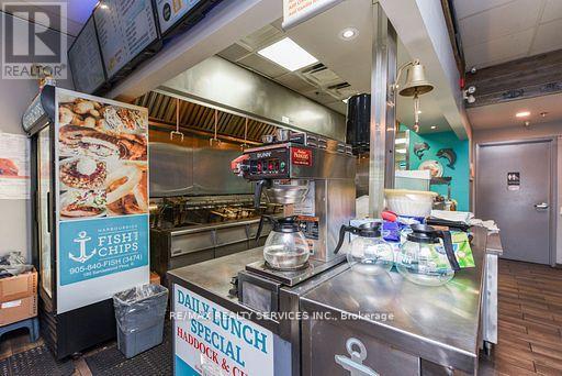 180 Sandalwood Parkway E, Brampton (Heart Lake West), Ontario  L6Z 4N2 - Photo 17 - W12706406