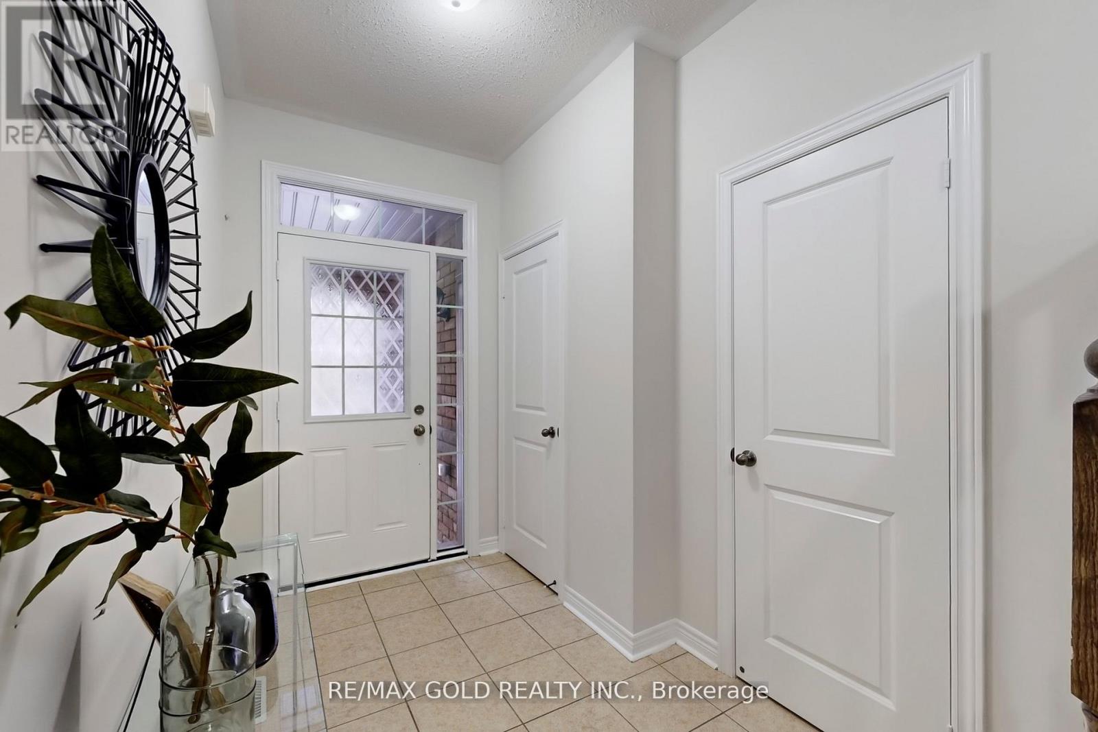 62 Pennycross Crescent, Brampton, Ontario  L7A 4M1 - Photo 20 - W12706620