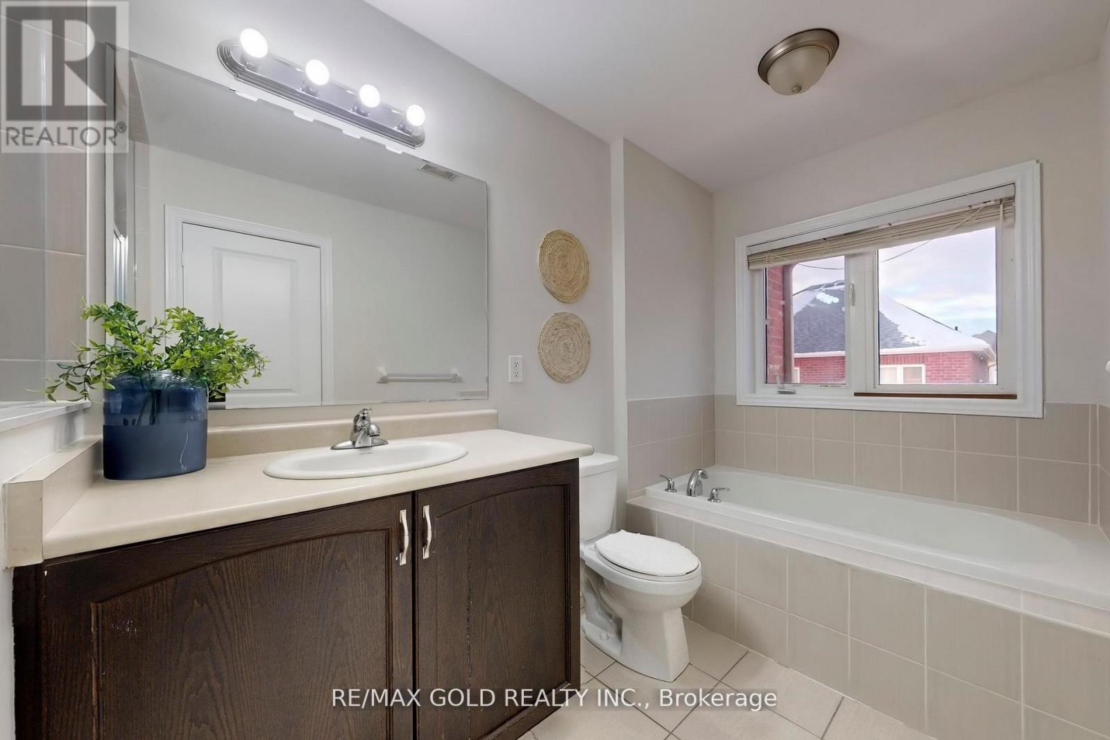 62 Pennycross Crescent, Brampton, Ontario  L7A 4M1 - Photo 28 - W12706620