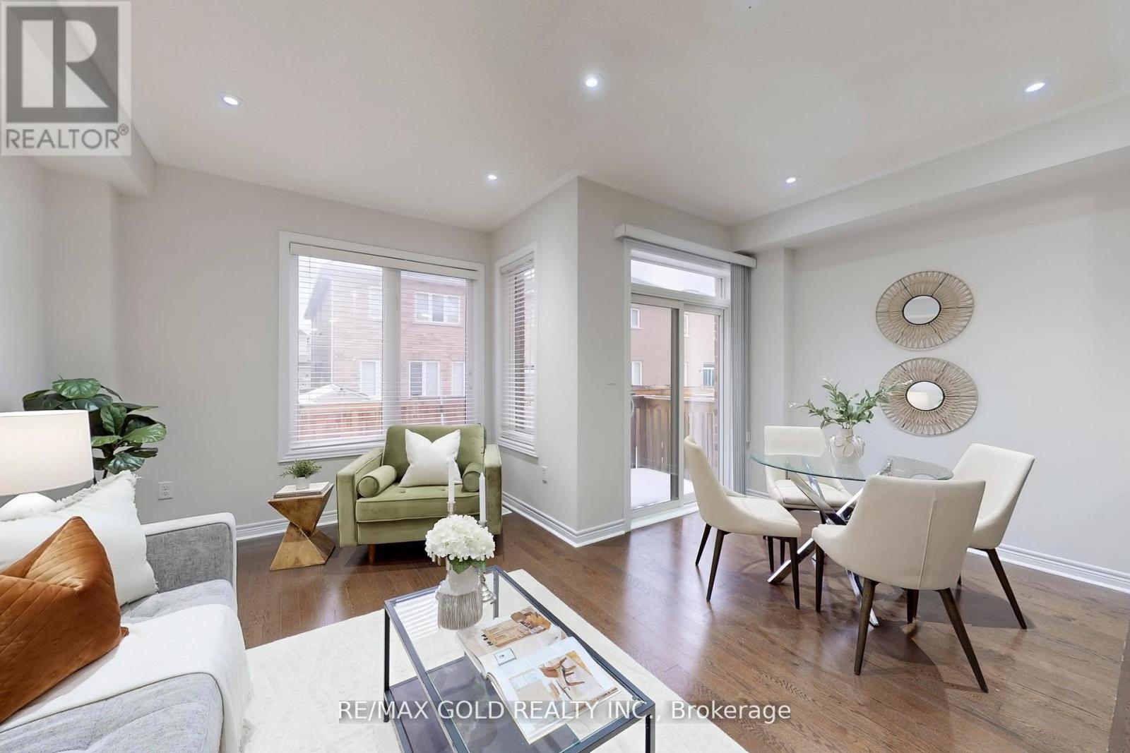 62 Pennycross Crescent, Brampton, Ontario  L7A 4M1 - Photo 6 - W12706620