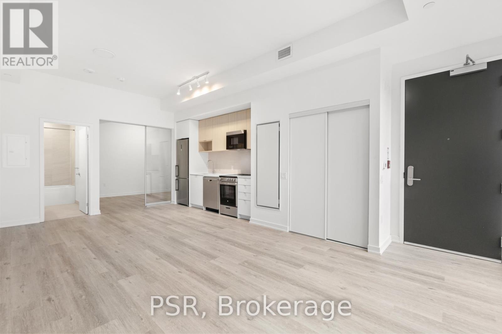 112 - 45 Broadfield Drive W, Toronto, Ontario  M9C 0E3 - Photo 8 - W12706630