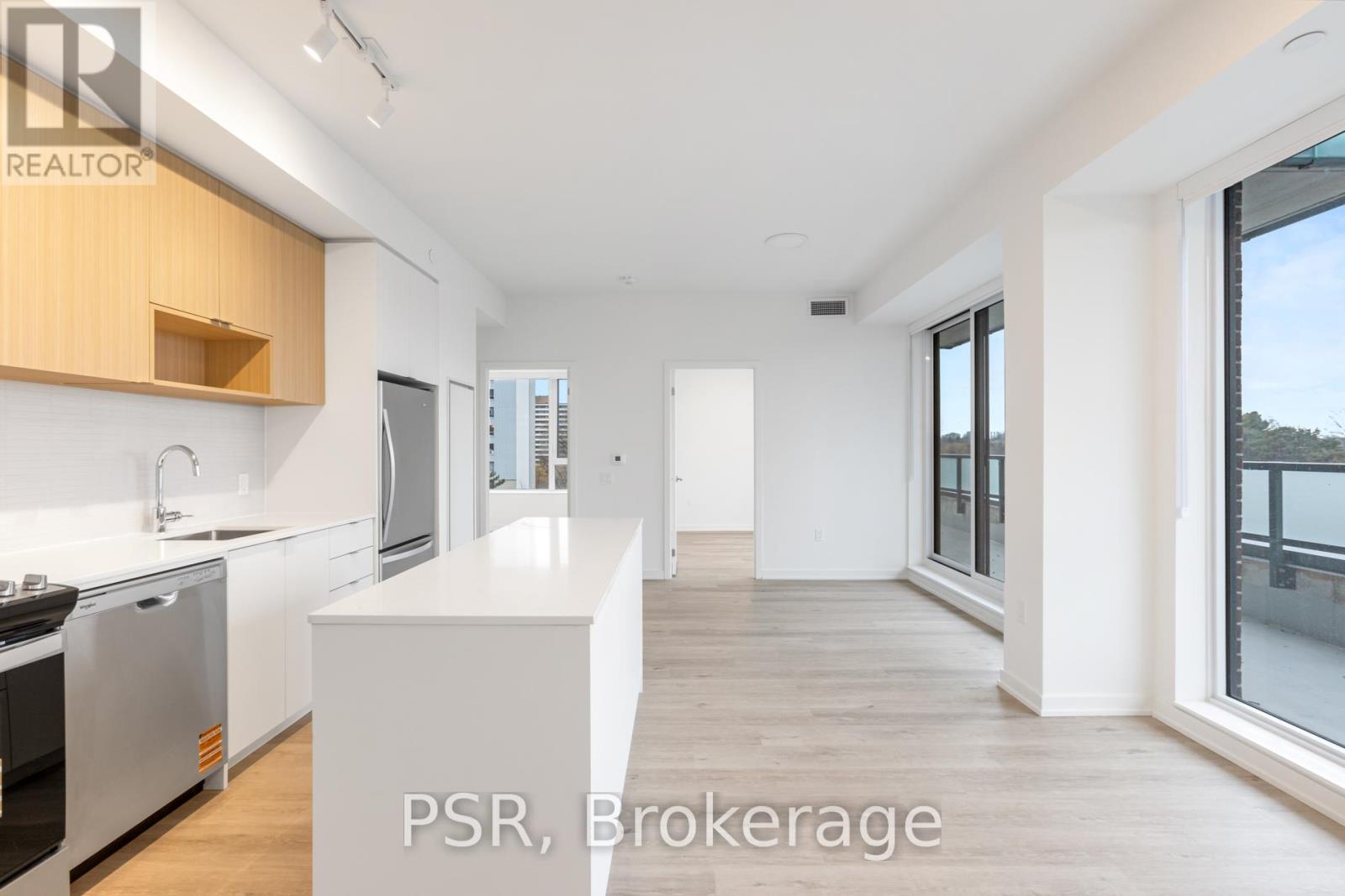 509 - 4365 Bloor Street W, Toronto, Ontario  M9C 1R3 - Photo 3 - W12706648