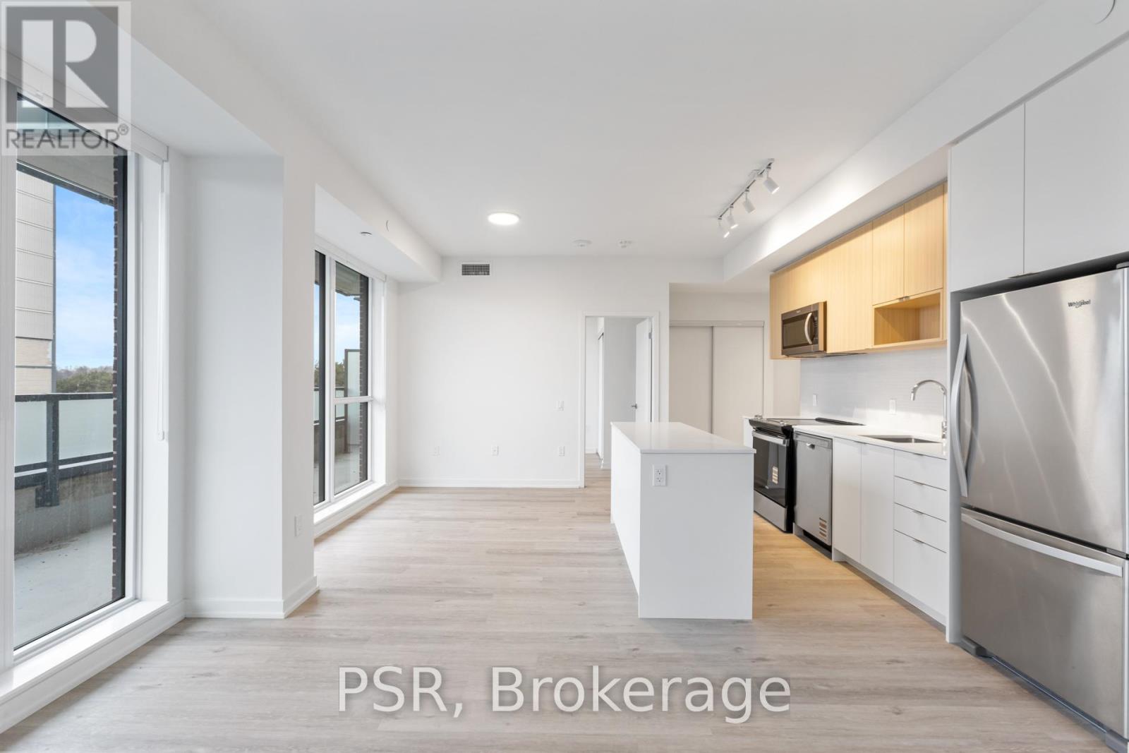 509 - 4365 Bloor Street W, Toronto, Ontario  M9C 1R3 - Photo 4 - W12706648