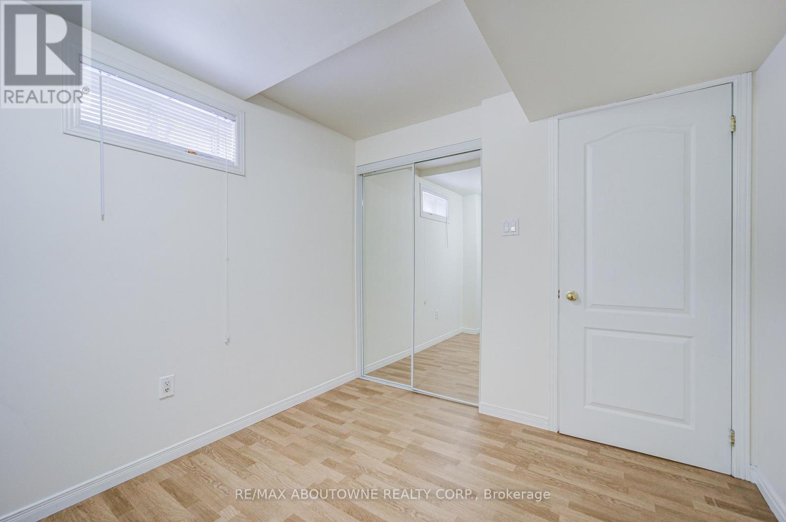 1230 Sagewood Crescent, Oakville, Ontario  L6M 4A6 - Photo 34 - W12706650