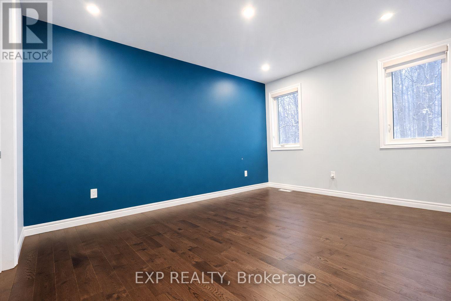 Upper - 127 Elmbank Trail, Kitchener, Ontario  N2R 0H2 - Photo 18 - X12706602