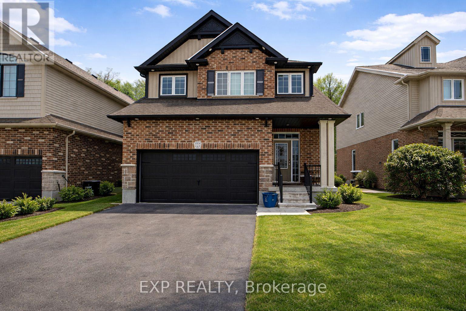 Upper - 127 Elmbank Trail, Kitchener, Ontario  N2R 0H2 - Photo 2 - X12706602