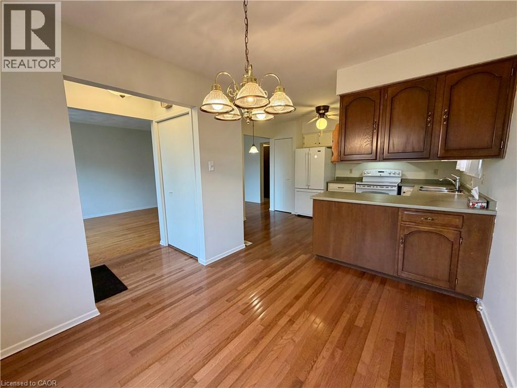 6 Burdock Boulevard, Brantford, Ontario  N3R 6B6 - Photo 17 - 40790187