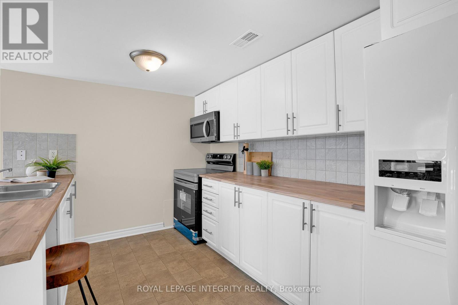 D - 780 Chapman Mills Drive, Ottawa, Ontario  K2J 0V4 - Photo 6 - X12457813