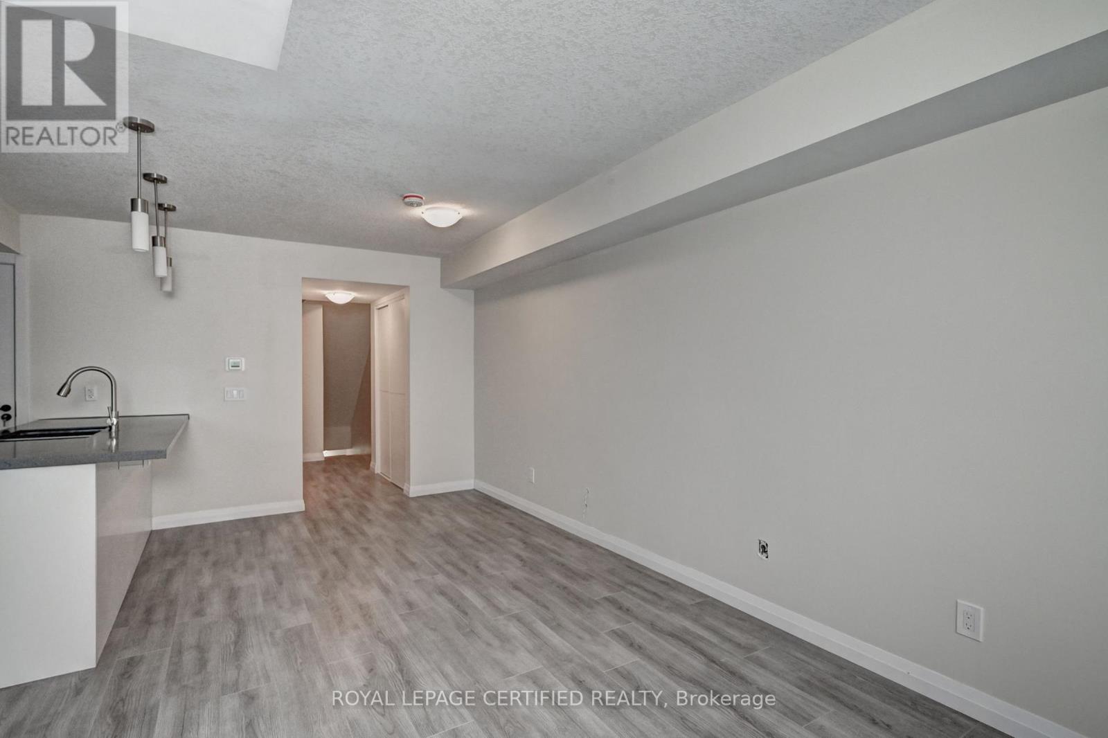 # C-38 - 370 Fisher Mills Road, Cambridge, Ontario  N3C 4N5 - Photo 7 - X12689112