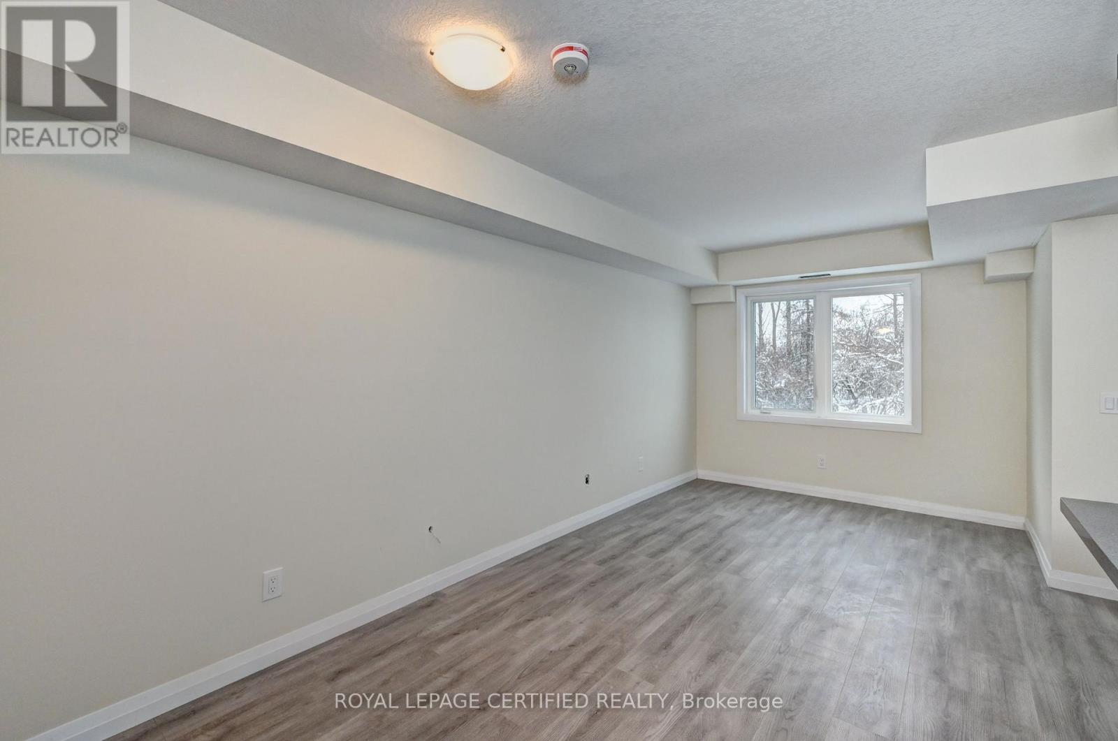 # C-38 - 370 Fisher Mills Road, Cambridge, Ontario  N3C 4N5 - Photo 6 - X12689112