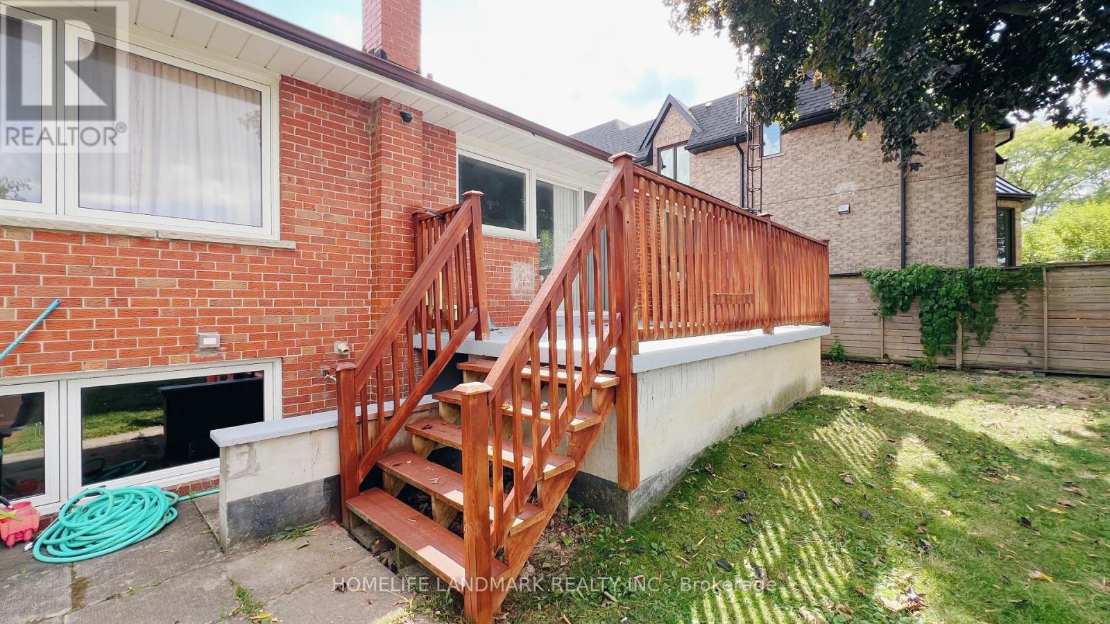 10 Silverview Drive, Toronto, Ontario  M2M 2B3 - Photo 15 - C12706672