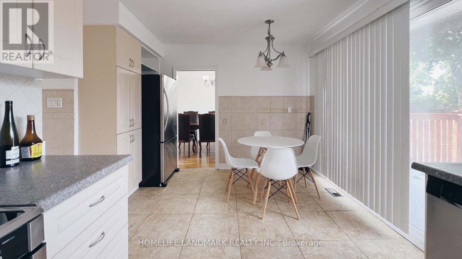 10 Silverview Drive, Toronto, Ontario  M2M 2B3 - Photo 20 - C12706672