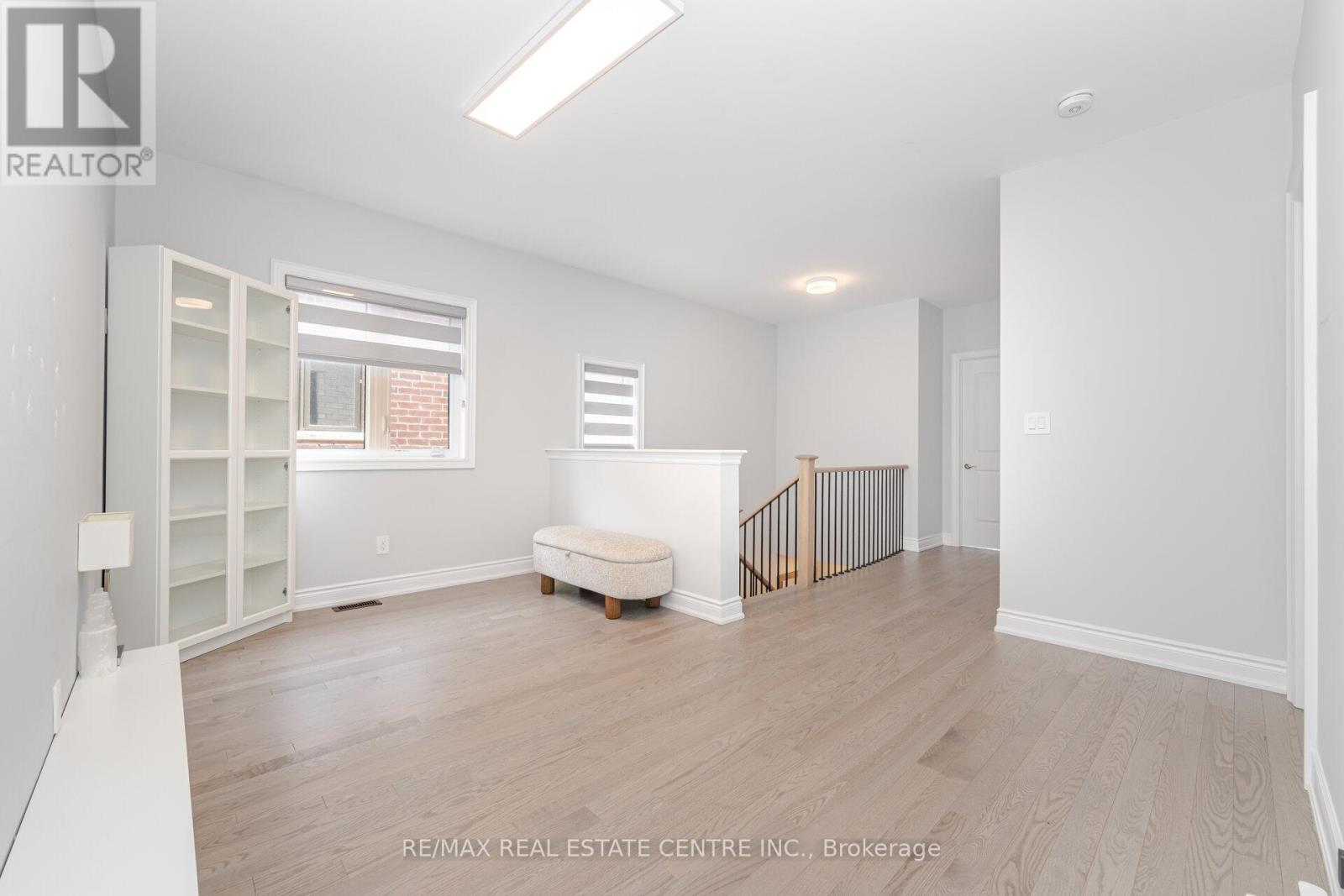 37 Periwinkle Road, Springwater, Ontario  L9X 2C8 - Photo 21 - S12706674