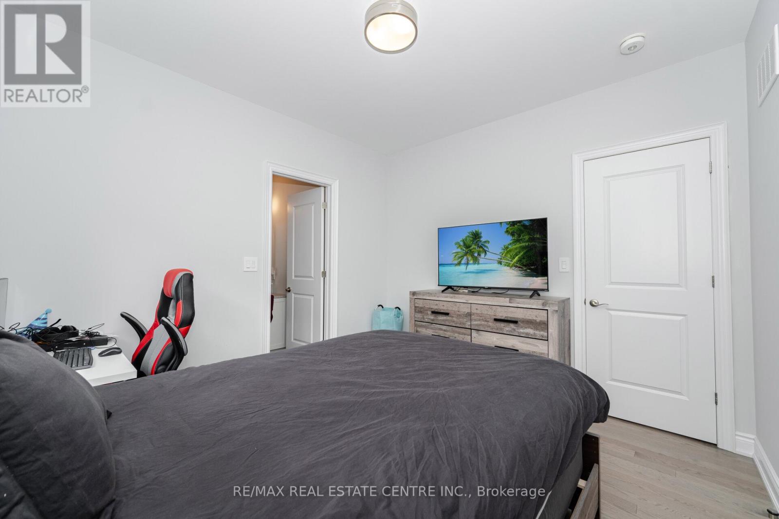 37 Periwinkle Road, Springwater, Ontario  L9X 2C8 - Photo 29 - S12706674