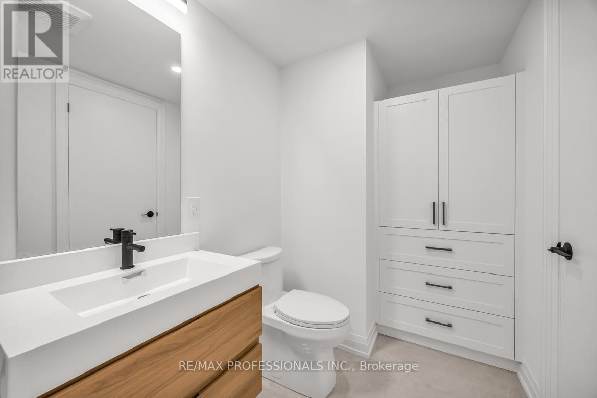 4004 - 21 Carlton Street, Toronto, Ontario  M5B 1L3 - Photo 22 - C12706322