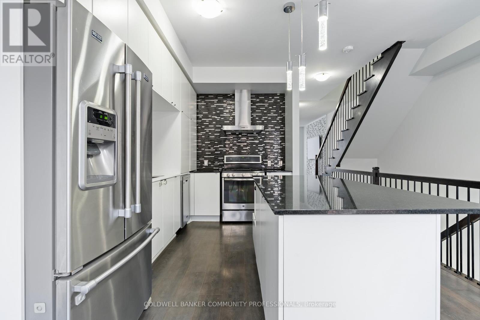 193 Huguenot Road, Oakville, Ontario  L6H 0L6 - Photo 23 - W12706676