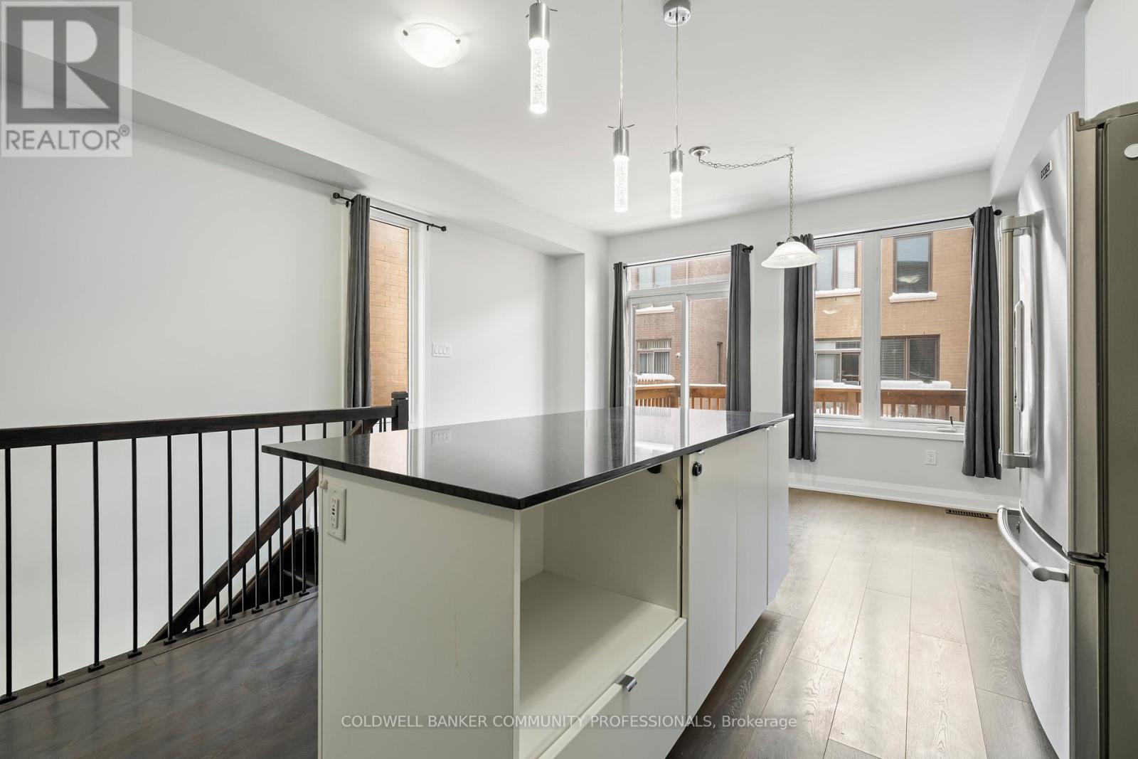 193 Huguenot Road, Oakville, Ontario  L6H 0L6 - Photo 26 - W12706676