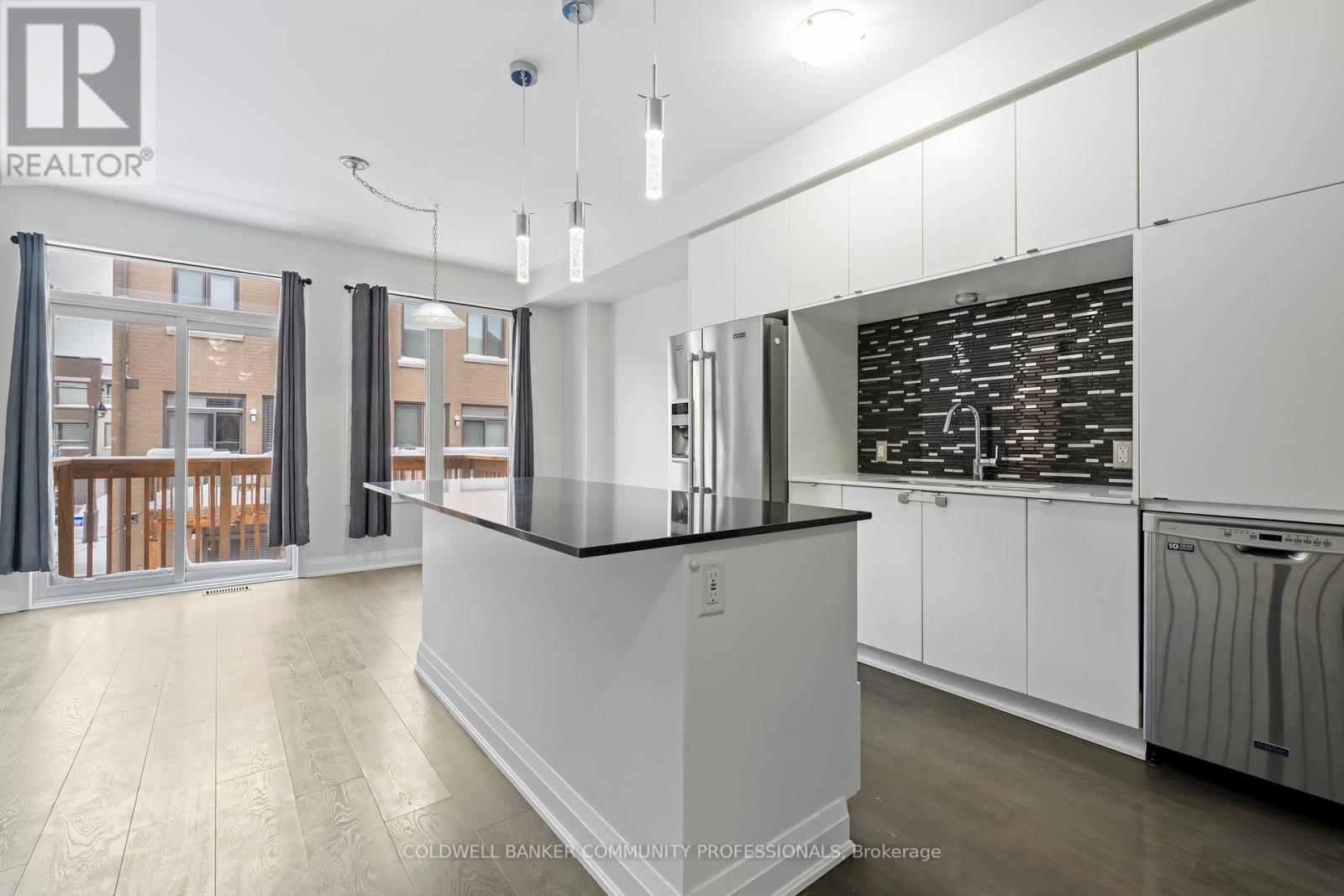 193 Huguenot Road, Oakville, Ontario  L6H 0L6 - Photo 25 - W12706678